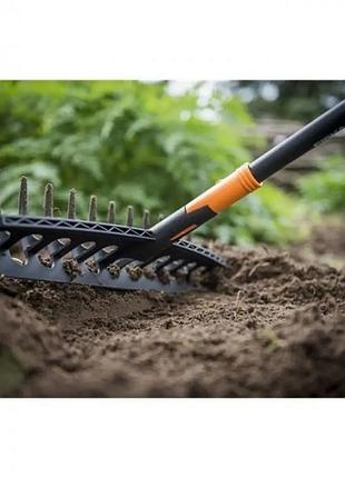 Грабли садовые универсальные fiskars solid (f-1003466) 5