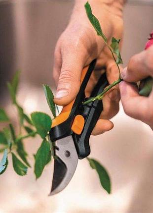 Секатор плоскостной для цветов fiskars solid sp14 (1051601) 4