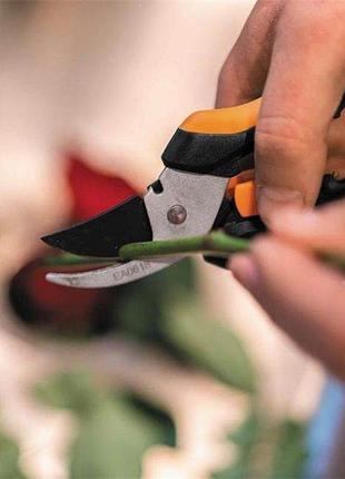 Секатор плоскостной для цветов fiskars solid sp14 (1051601) 5