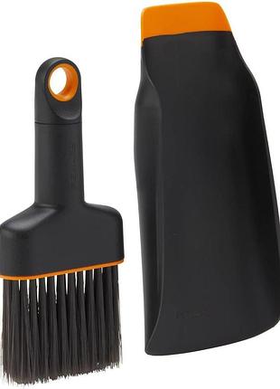 Садовая лопатка и щетка для пересадки растений fiskars plant care (1071302)