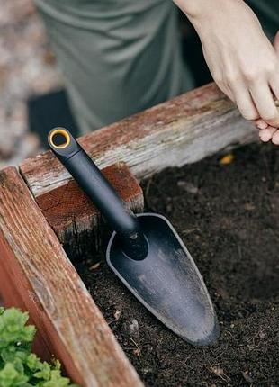 Совок садовий fiskars solid (1071899) 4