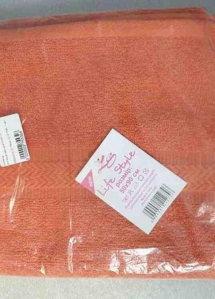 Б/у полотенце махровое 50х90 см