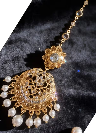 Шикарное индийское восточное украшение на голову. тика. украшение к сари индийскому.