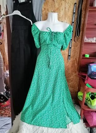 Літня легка квіткова сукня принт носити можна з відкритими плечима на грудях зав'язка яку можна зав'язувати також навколо шиї на нозі розріз пишний ру