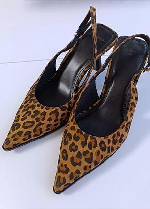 Босоножки леопольд berska