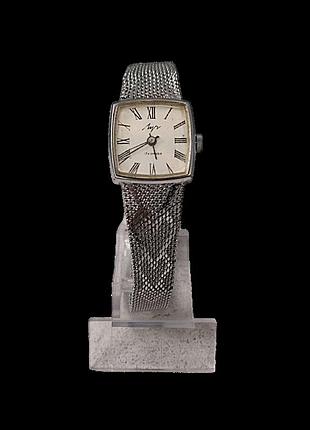 Наручные часы б/у луч 17 камней