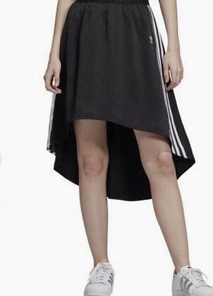 Асиметрична спідниця від adidas