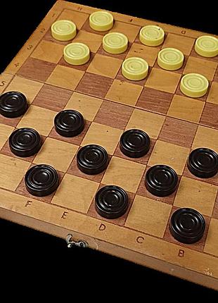 Настольная игра б/у шашки деревянные ссср