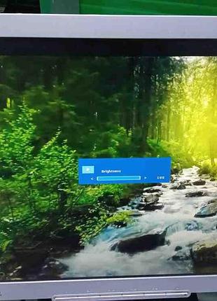 Монитор б/у benq q7t4