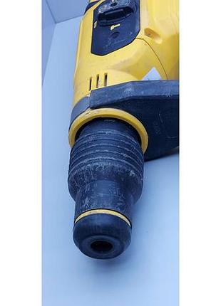 Перфоратор б/у dewalt d25481 9