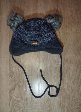 Дитяча в'язана шапка