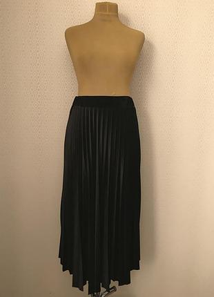 Черная нарядная юбка плиссе бархат от new collection, размер l (s-m)