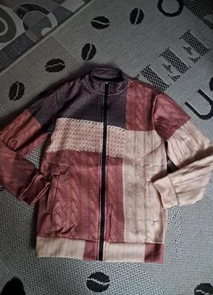 Теплая кофта на змейке