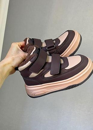 Зимові черевики для дівчаток