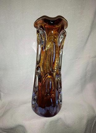 Винтажная ваза резинное янтарное стекло 26 см