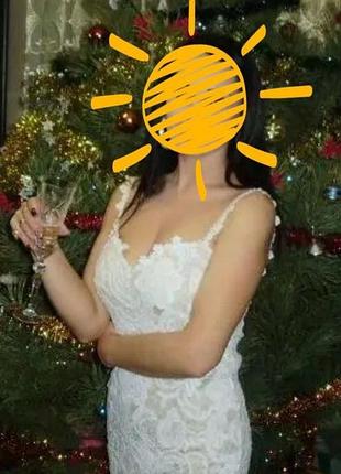 Жіноча нарядна кружевна сукня