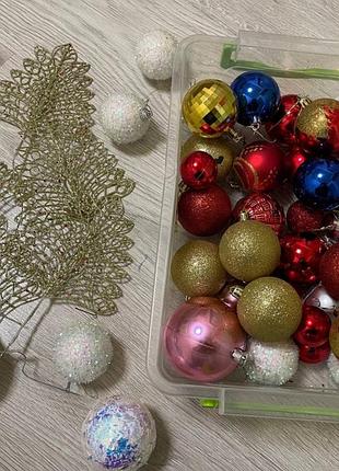 Новогодние елочные шарики (микс)