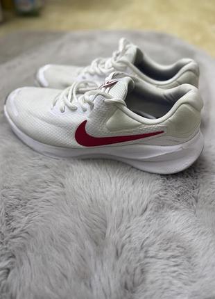 Чоловічі бігові кросівки nike revolution 7