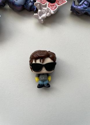 Kinder joy stranger things стів