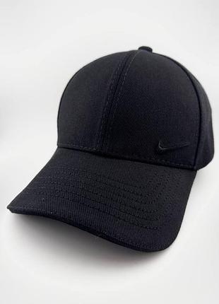 Бейсболка nike чорна утеплена вовна стретч