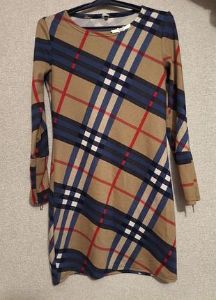 Платье в клетку женское