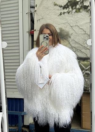 Натуральна шуба з лами біла англійсктй комір коротка шуба з воротом