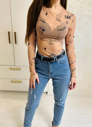 Боди бежевая сетка с надписями