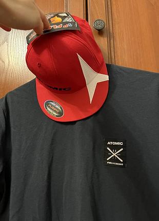 Кепка снепбек червоного кольору snapback atomic flexfit unisex alps atomic racing cap in red