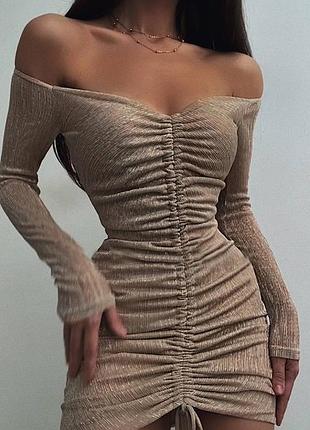 Распродажа платье prettylittlething золотистое со стяжкой