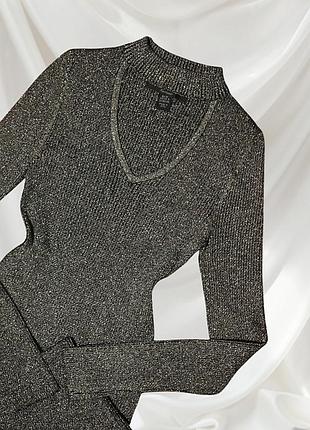 Платье люрексовое с чокером amisu