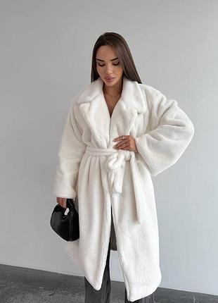 Женская шуба из искусственного меха