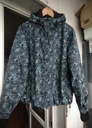 Гірськолижна куртка