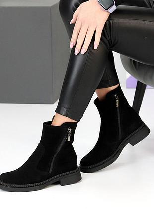 Зручні жіночі замшеві чорні черевики зимові черевики теплі на хутрі натуральна замша зима
