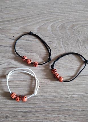 Браслет з  баскетбольними мячиками