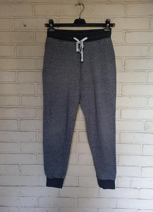 Спортивні штани розмір s