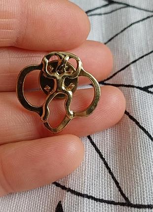 Брошь пена 2