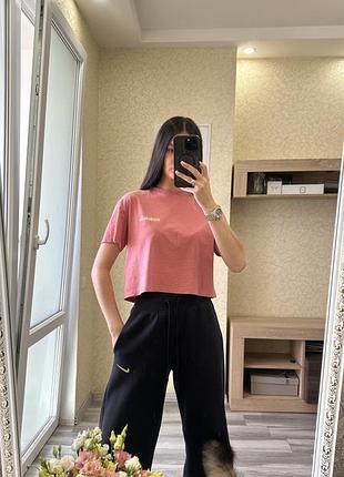 Футболка жіноча