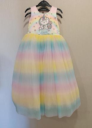 Святкова сукня з єдинорогом