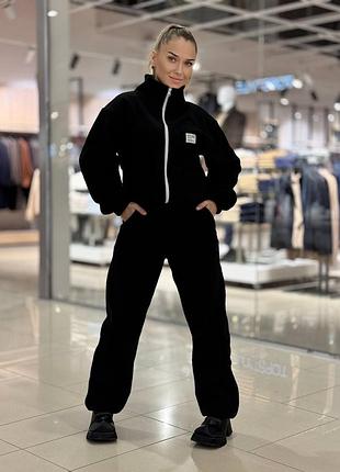 Модель: 407 📍 розміри: 42–44, 46–48, 50–52 📍 тканина:полар фліс  💸 ціна: 850 грн жіночий теплий костюм із м'якого полар-флісу преміум якості.