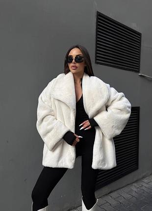 Женская шуба мутон