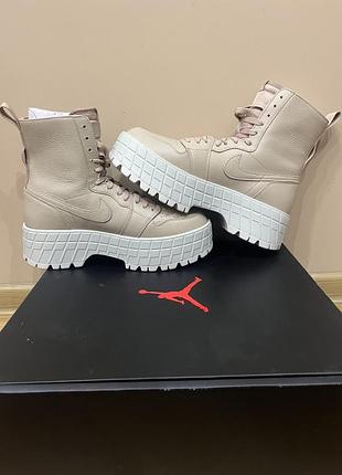 Черевики жіночі air jordan air 1 brooklyn boots beige