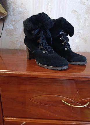 Ботинки жіночі зимові .