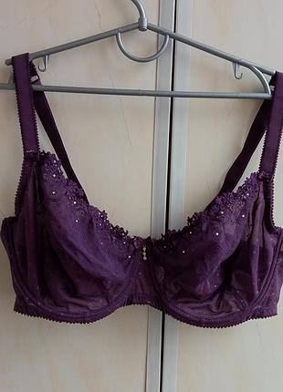 Бюстгальтер с мягкой чашкой на косточках 95 e