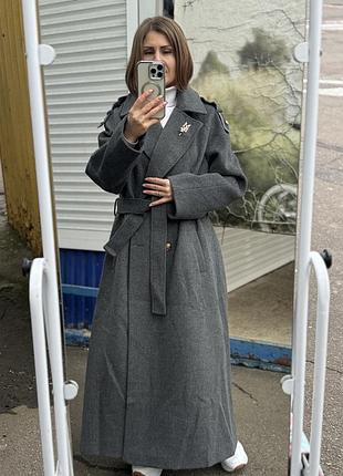 Натуральше шерстяне пальто довше приталене свре пальто з поясом max mara