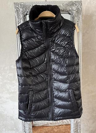 Жилет пуховый с трикотажной спинкой s calvin klein
