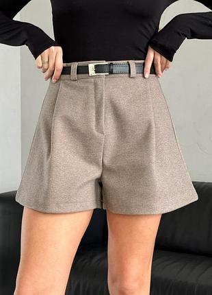 Шорти в кольорах