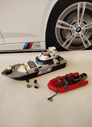 Lego city поліцейський патрульний катер (60129)