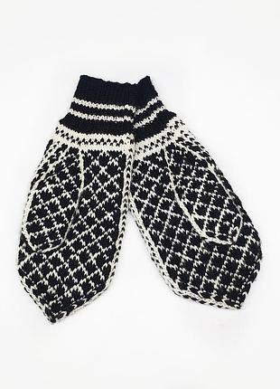 Вязаные перчатки