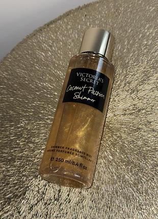 Спрей з шимером для тіла victoria’s secret міст кокосовий аромат coconut passion