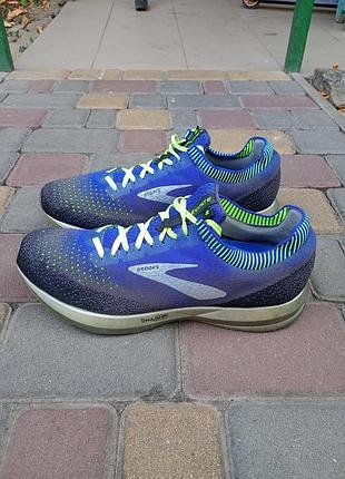 Кроссовки brooks levitate  45 / 46